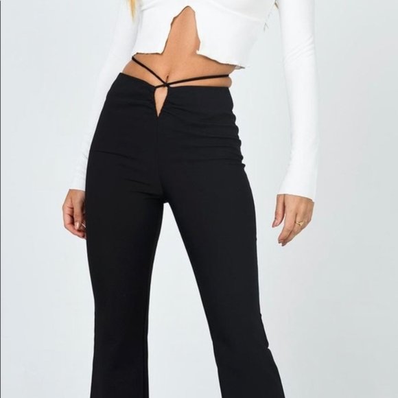 Princess Polly Pants - ✔️#70 NWOT Princess Polly Lovey Black Pants